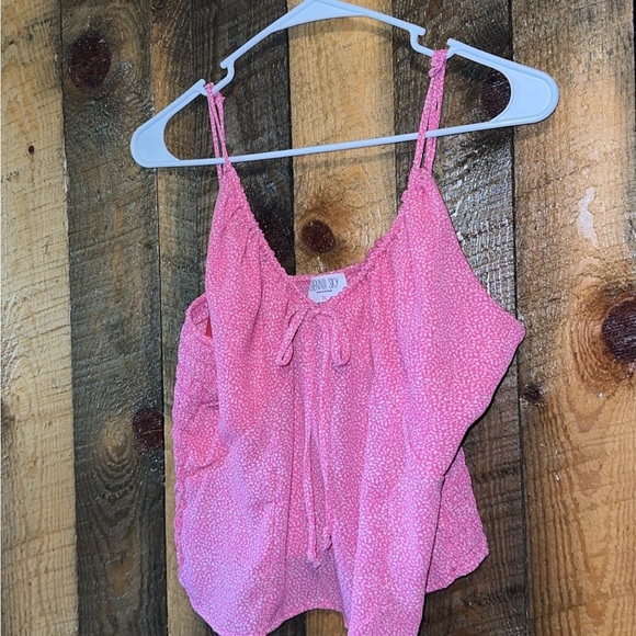 Stylish tank top - Picture 1 of 1